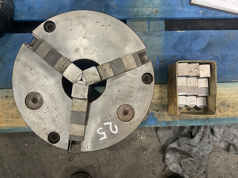 250 mm 3jaw chuck